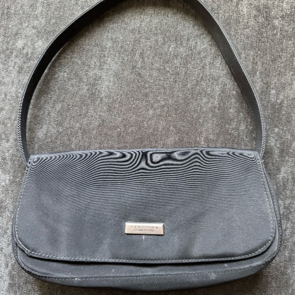 Kenneth Cole Reaction purse - Picture 1 of 2